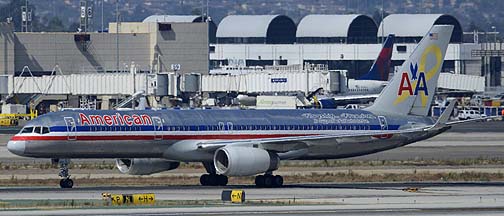 American Boeing 757-223 N690AA Flagship Freedom, August 20, 2013